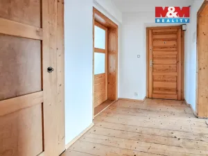 Prodej bytu 2+1, Teplice - Trnovany, Masarykova třída, 67 m2