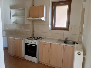 Prodej bytu 1+1, Kutná Hora - Hlouška, Benešova, 44 m2