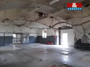 Pronájem zemědělského objektu, Lešná, 379 m2