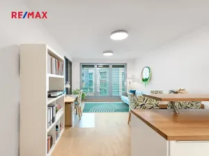 Pronájem bytu 2+kk, Praha - Libeň, Vojenova, 62 m2