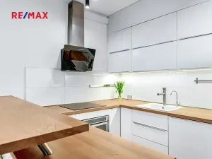 Pronájem bytu 2+kk, Praha - Libeň, Vojenova, 62 m2