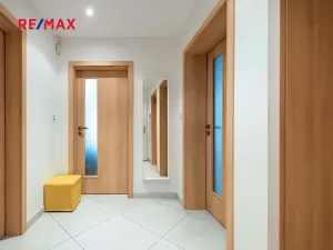 Pronájem bytu 2+kk, Praha - Libeň, Vojenova, 62 m2