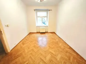 Pronájem bytu 2+1, Praha - Smíchov, U Nikolajky, 62 m2