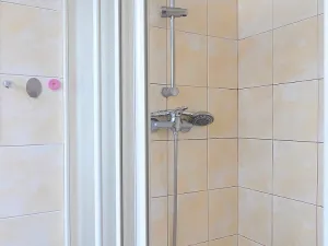 Pronájem bytu 1+1, Praha - Smíchov, Kováků, 36 m2