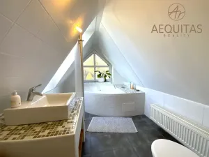 Pronájem bytu 4+kk, Liberec, Stroupežnického, 111 m2