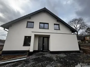 Pronájem bytu 2+kk, Jesenice, Hlavní, 56 m2