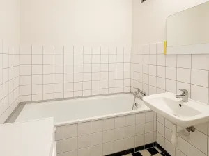 Prodej bytu 2+1, Praha - Kobylisy, Košťálkova, 57 m2