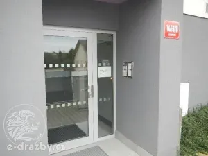 Dražba bytu 2+kk, Jesenice, Cedrová, 66 m2