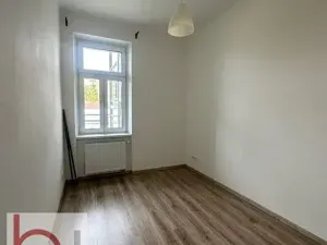 Pronájem bytu 1+1, České Budějovice, Matice školské, 38 m2