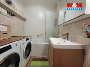 Prodej bytu 4+kk, Praha - Újezd nad Lesy, Rohožnická, 97 m2