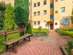 Pronájem bytu 2+1, Teplice, Zemská, 64 m2