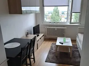 Pronájem bytu 1+kk, Praha, 37 m2