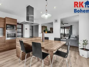 Prodej rodinného domu, Dobrovice, Československé armády, 210 m2