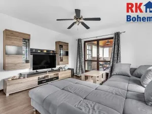 Prodej rodinného domu, Dobrovice, Československé armády, 210 m2