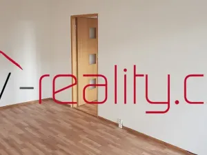 Prodej bytu 2+1, Hroznětín, Sídliště, 56 m2