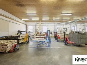 Prodej kanceláře, Račice-Pístovice, 479 m2