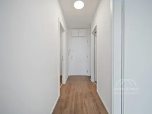 Pronájem bytu 1+kk, Praha - Chodov, Líbalova, 32 m2
