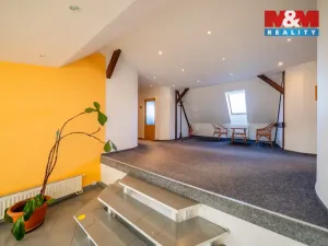 Prodej výrobních prostor, Žďár, 1089 m2