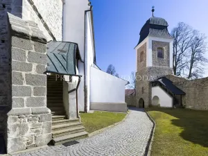 Pronájem kanceláře, Velká Bíteš, 937 m2