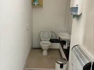 Pronájem výrobních prostor, Praha - Kunratice, Dobronická, 400 m2