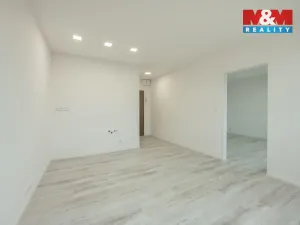 Prodej bytu 2+kk, Chřibská, 36 m2