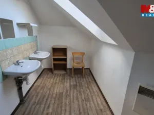 Pronájem činžovního domu, Kladno, Váňova, 265 m2