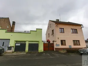 Prodej vícegeneračního domu, Lahošť, Švermova, 250 m2