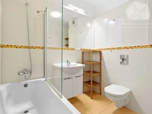 Prodej bytu 2+kk, Praha - Malešice, Univerzitní, 50 m2