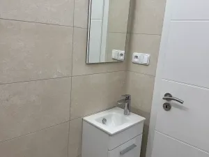 Pronájem bytu 1+kk, Praha - Vinohrady, Nad olšinami, 25 m2