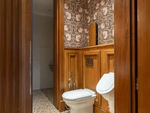 Prodej bytu 6+kk a větší, Karlovy Vary, U Imperiálu, 252 m2