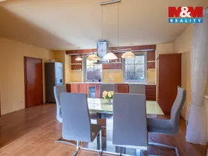 Prodej rodinného domu, Mokrovraty, 375 m2