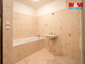 Prodej bytu 3+1, Hodonín, Jižní, 81 m2