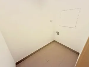 Prodej bytu 2+kk, Praha - Žižkov, Ke kapslovně, 58 m2