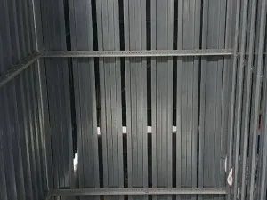 Pronájem bytu 1+kk, Praha - Vysočany, Freyova, 33 m2