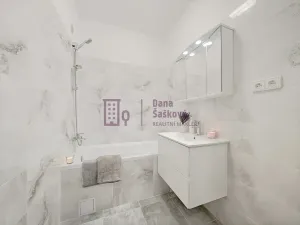 Prodej bytu 3+1, Jindřichův Hradec, Jakubská, 68 m2