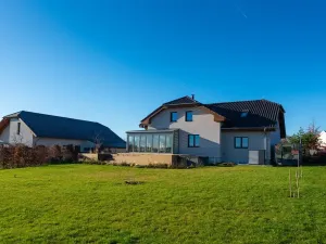 Prodej rodinného domu, Líšnice, 336 m2