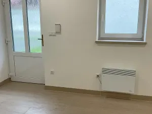 Pronájem komerční nemovitosti, Hořátev, 22 m2