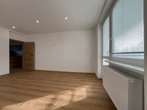 Prodej bytu 3+kk, Předhradí, 66 m2