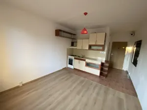 Pronájem bytu 2+kk, Jablonec nad Nisou, Lužická, 37 m2