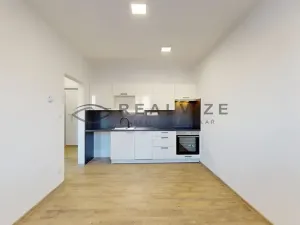 Pronájem bytu 2+kk, České Budějovice, Puklicova, 32 m2