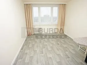 Pronájem bytu 1+kk, Neratovice, 28 m2