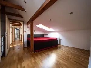 Prodej obchodního prostoru, Praha - Hlubočepy, Hlubočepská, 156 m2