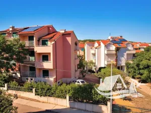 Prodej vícegeneračního domu, Vodice, Chorvatsko, 1230 m2
