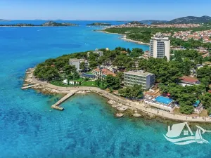 Prodej vícegeneračního domu, Vodice, Chorvatsko, 1230 m2