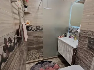 Prodej bytu 2+kk, Drač, Albánie, 64 m2