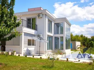 Prodej vily, Kumbor, Černá Hora, 320 m2