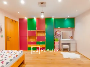 Prodej rodinného domu, Jenštejn, Zlatnická, 125 m2