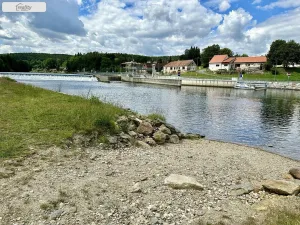 Prodej louky, Týn nad Vltavou, Hněvkovice na pravém břehu Vlt., 1648 m2