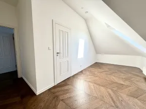 Pronájem rodinného domu, Jesenice - Zdiměřice, Skřivanová, 345 m2