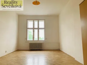 Pronájem bytu 2+1, Hradec Králové, Smetanovo nábřeží, 90 m2